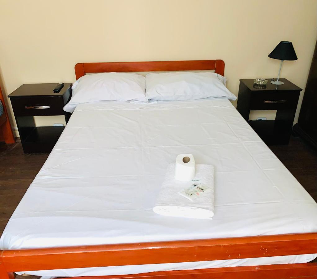 Hotel Atenas Buenos Aires Bagian luar foto