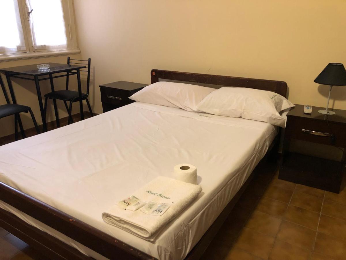 Hotel Atenas Buenos Aires Bagian luar foto